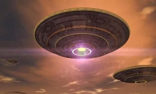 美军承认遭遇ufo刚刚环球网报道，美军首次正式公布UFO视频，对此你怎么看待图2