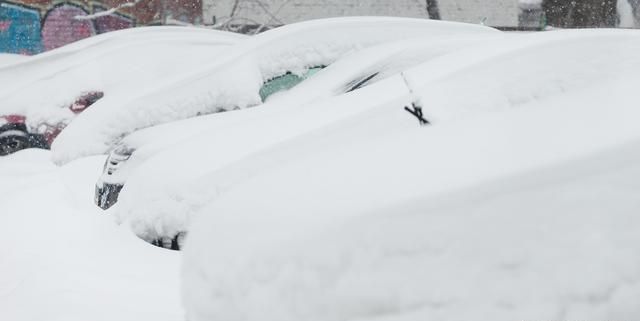俄罗斯莫斯科遭遇72年来最大降雪图4