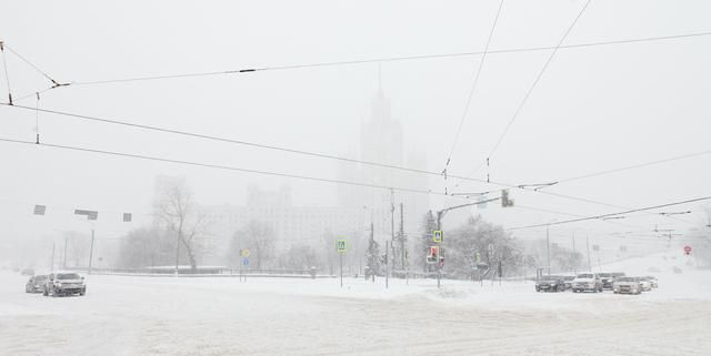 俄罗斯莫斯科遭遇72年来最大降雪图13