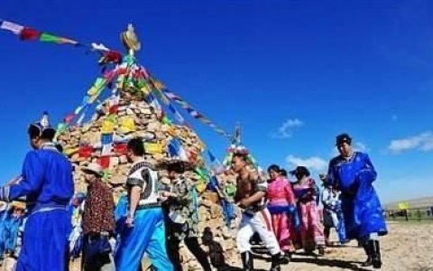蒙古族的敖包节有哪些活动(蒙古族祭敖包节的由来)