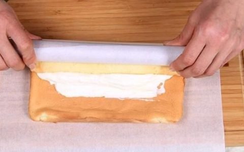 原味鲜奶油蛋糕卷如何制作(原味重奶油蛋糕卷声控)
