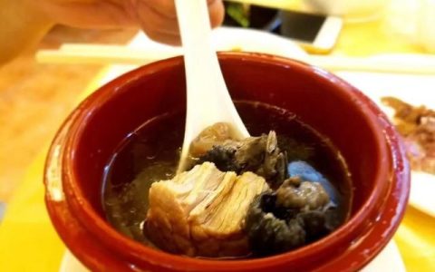 高压锅炖土鸡的做法(土鸡用高压锅怎么炖好吃)