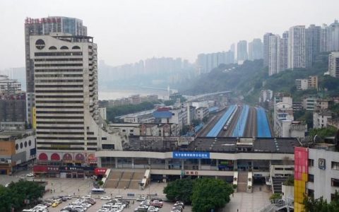 重庆有几个火车站(重庆西火车站几个进站口)