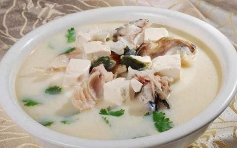 鱼头豆腐汤怎么做没有腥味
