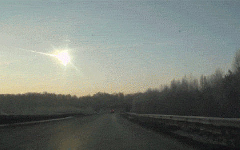 2013年俄罗斯上空陨石被击穿事件